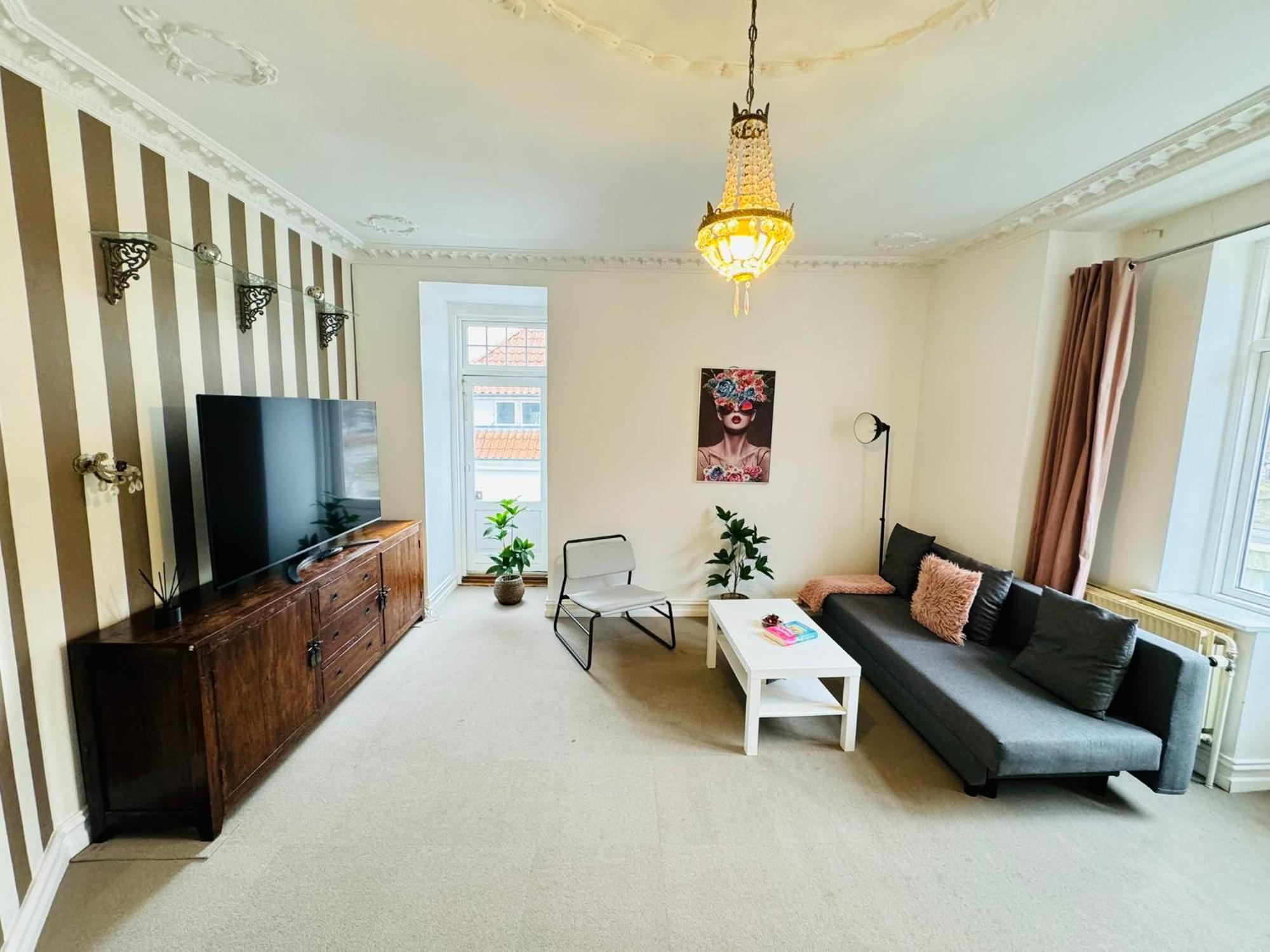 Aday - Villa Firenze - 2 Bedrooms Bright Apartment Aalborg Exterior foto